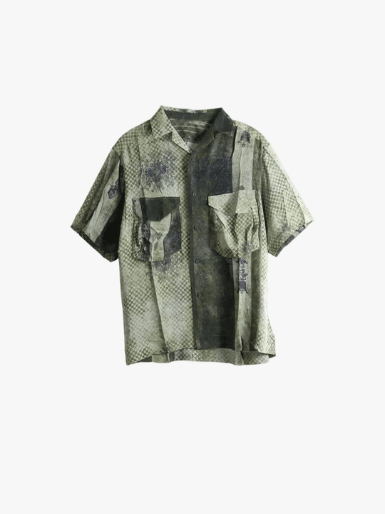 Green shirt, front view