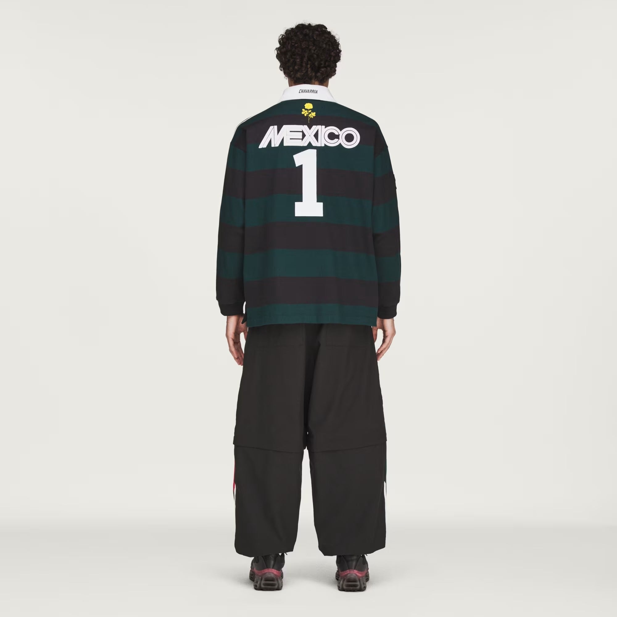 green shirts,full body view
