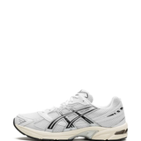 White sneaker,side view