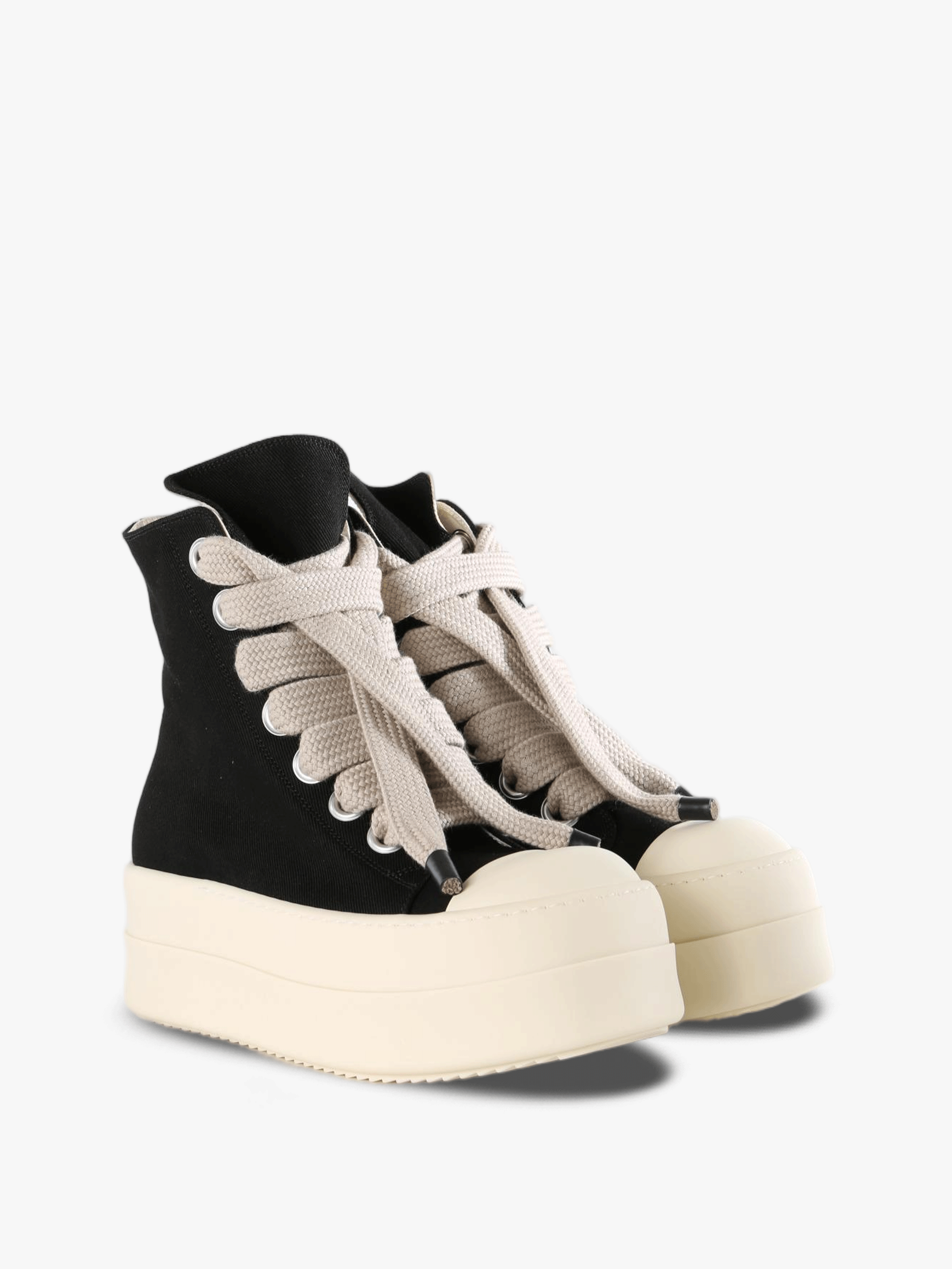 Black shoes, front view