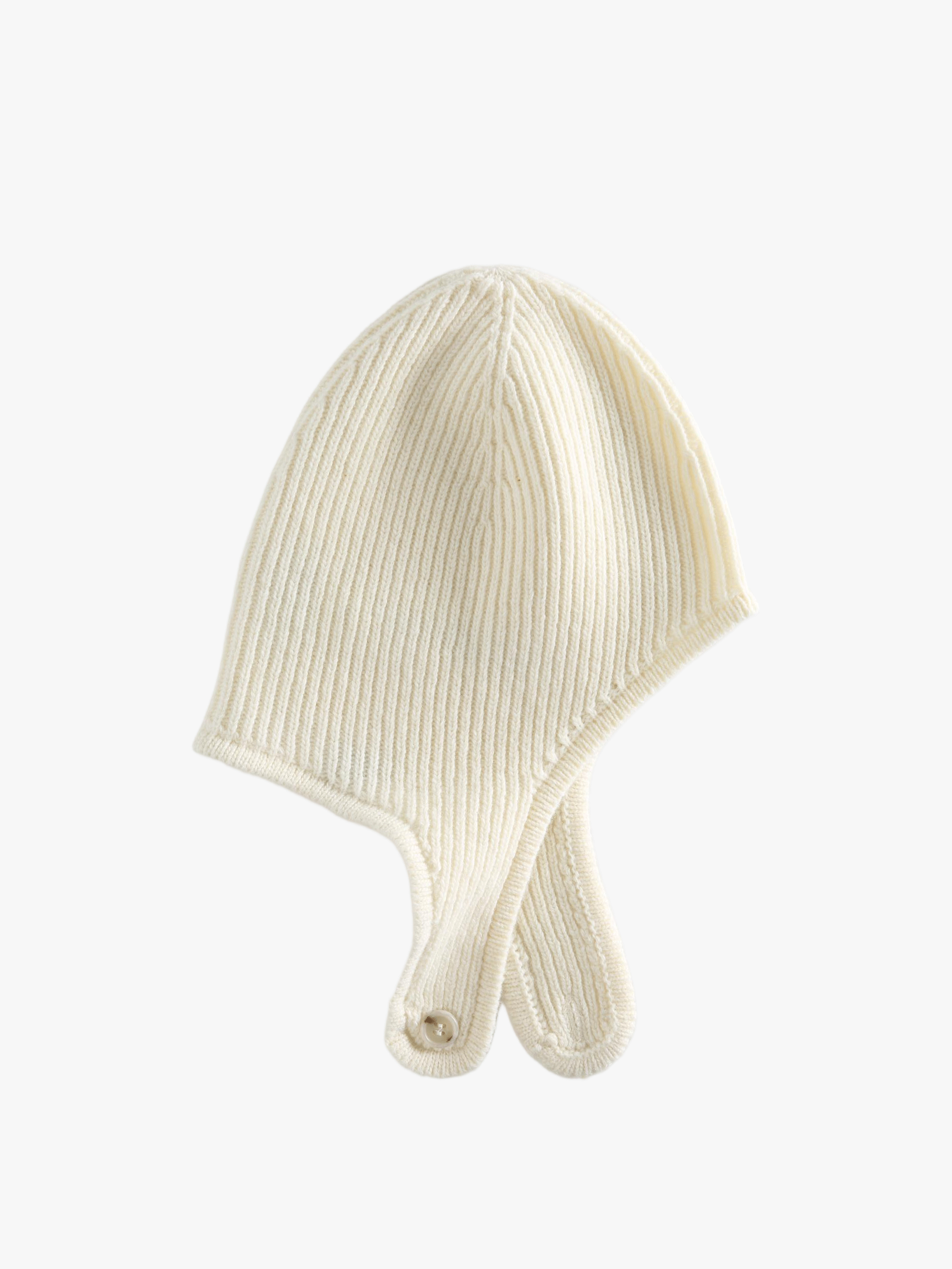 Tan hat, front view