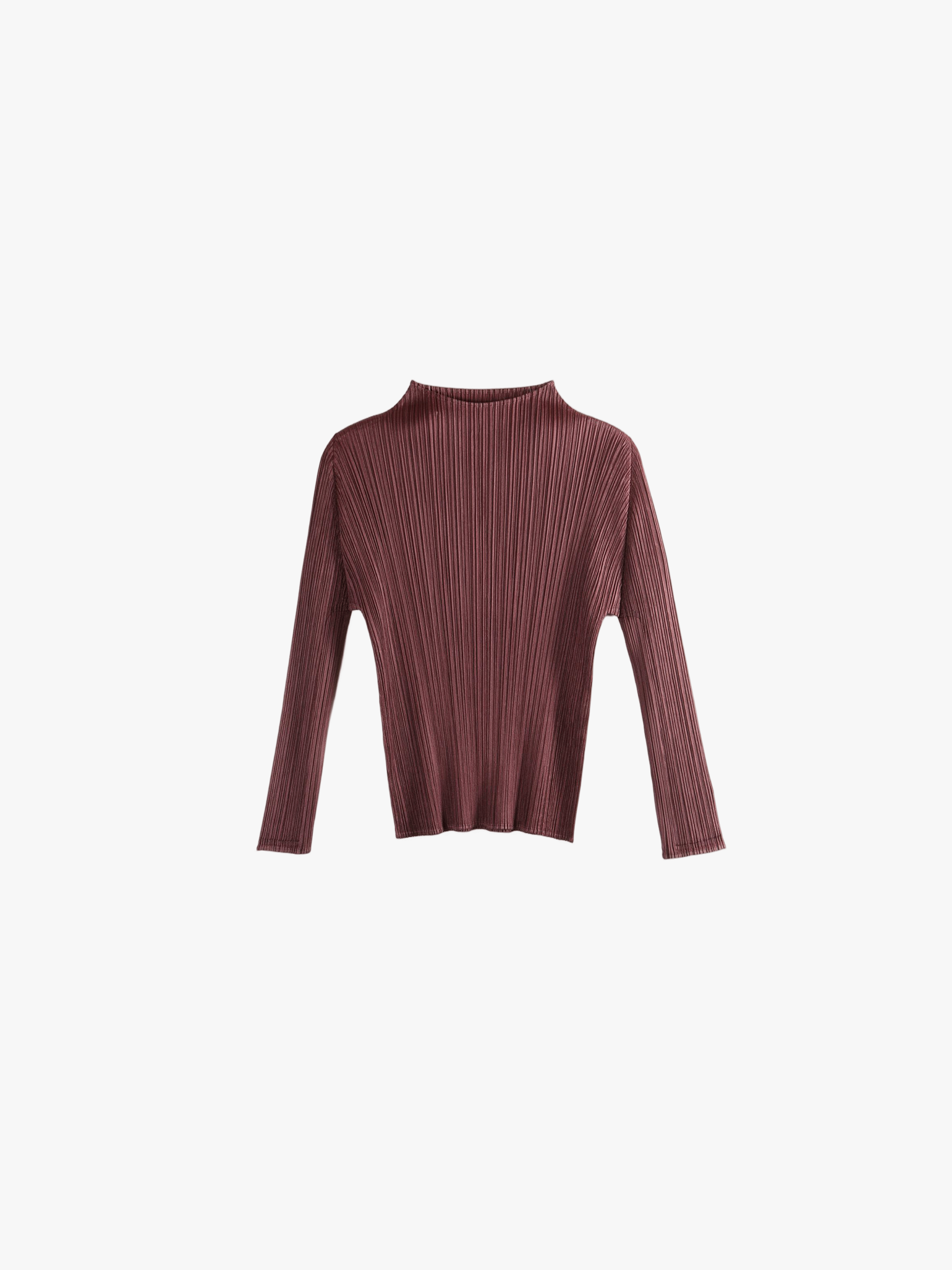 Burgundy shirt, front view