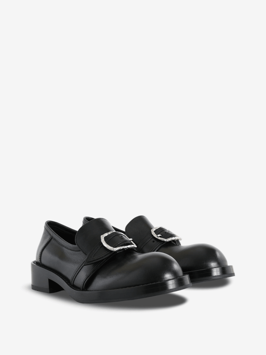 Black shoes, front view