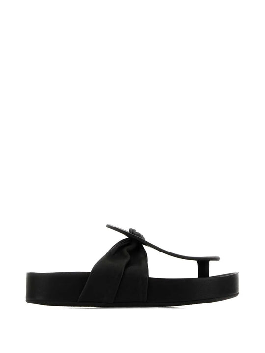 Black shoes, front view