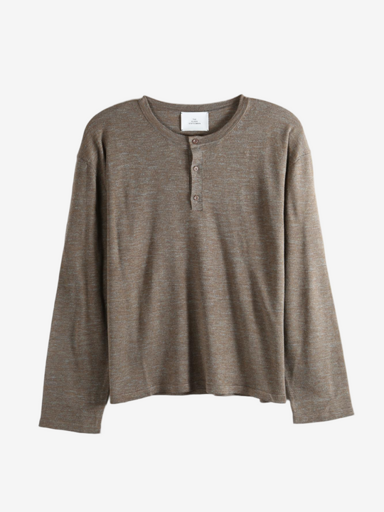 Grey knitwear, front view