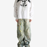 White T-shirt, full body view