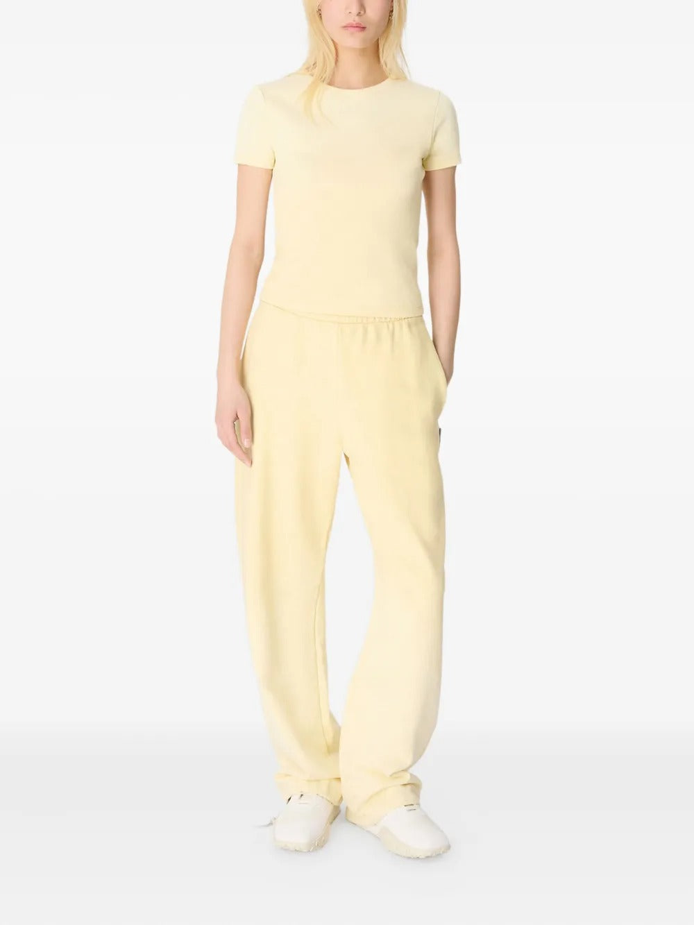 Yellow t-shirt, full body view