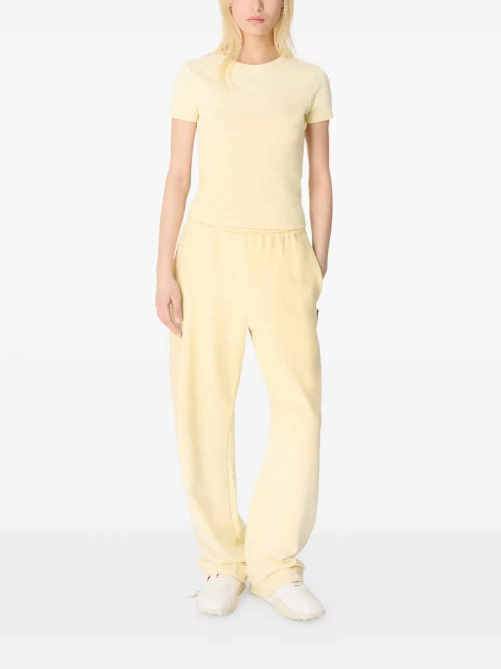 Yellow t-shirt, full body view