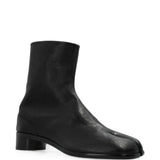 Black boots, front view