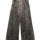 Grey pants,front view