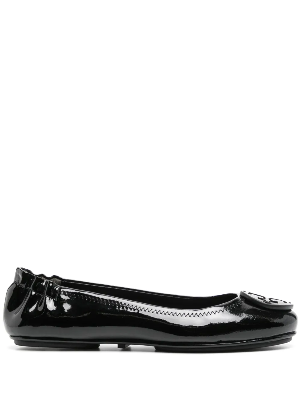 Black shoes, front view