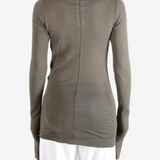 Grey t-shirt, full body view