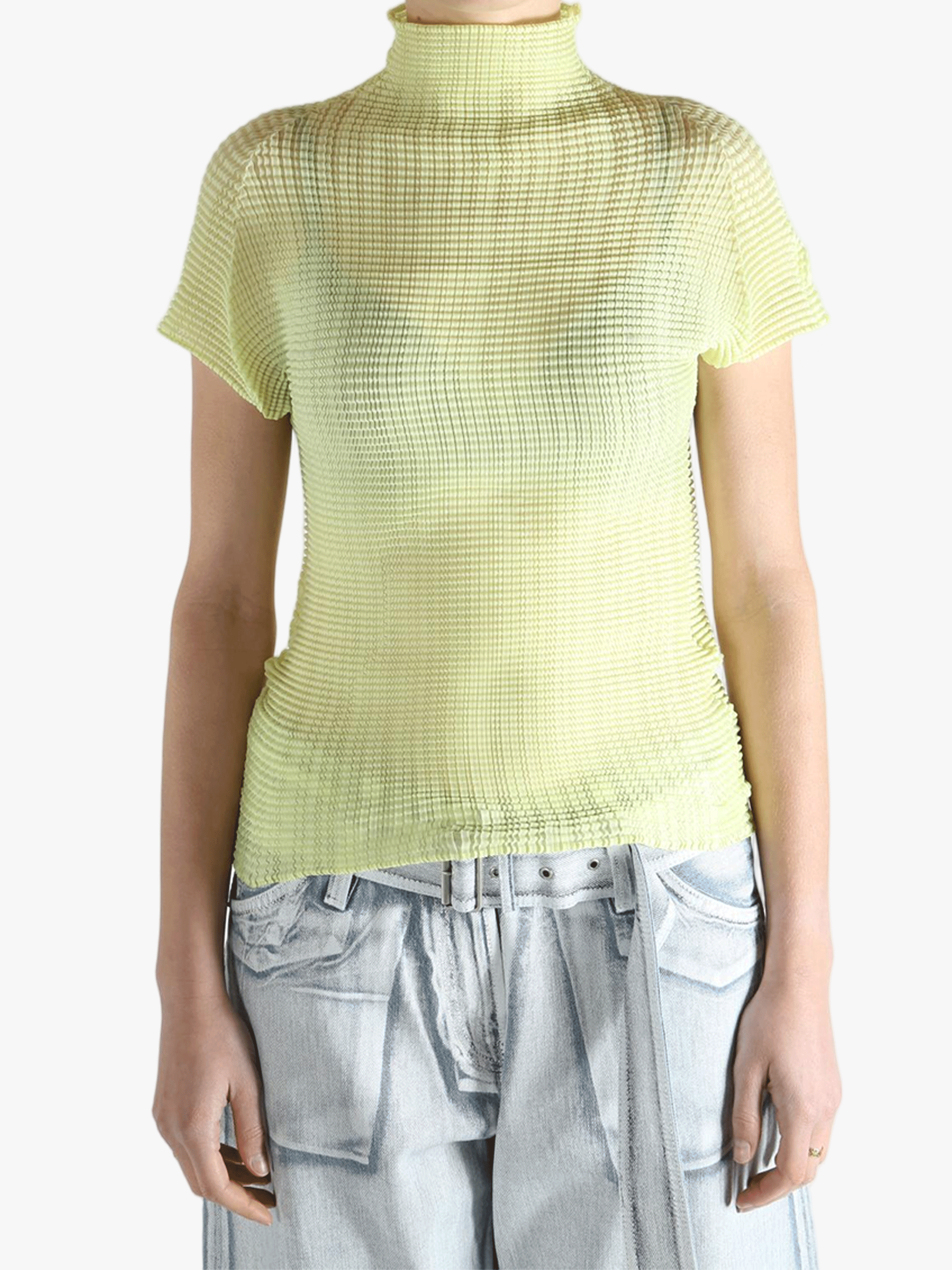 Yellow shirt worn by a person, showing the shirt's fit