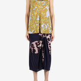 Yellow top, full body view