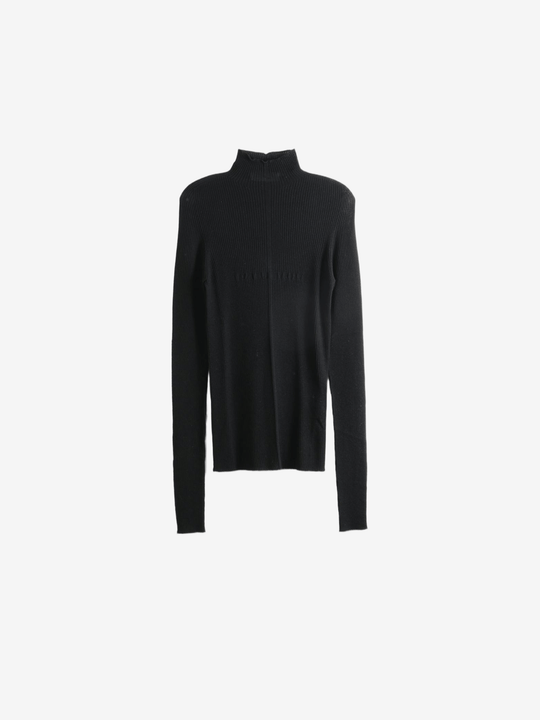 Black knitwear, front view