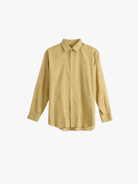 Yellow shirt, front view