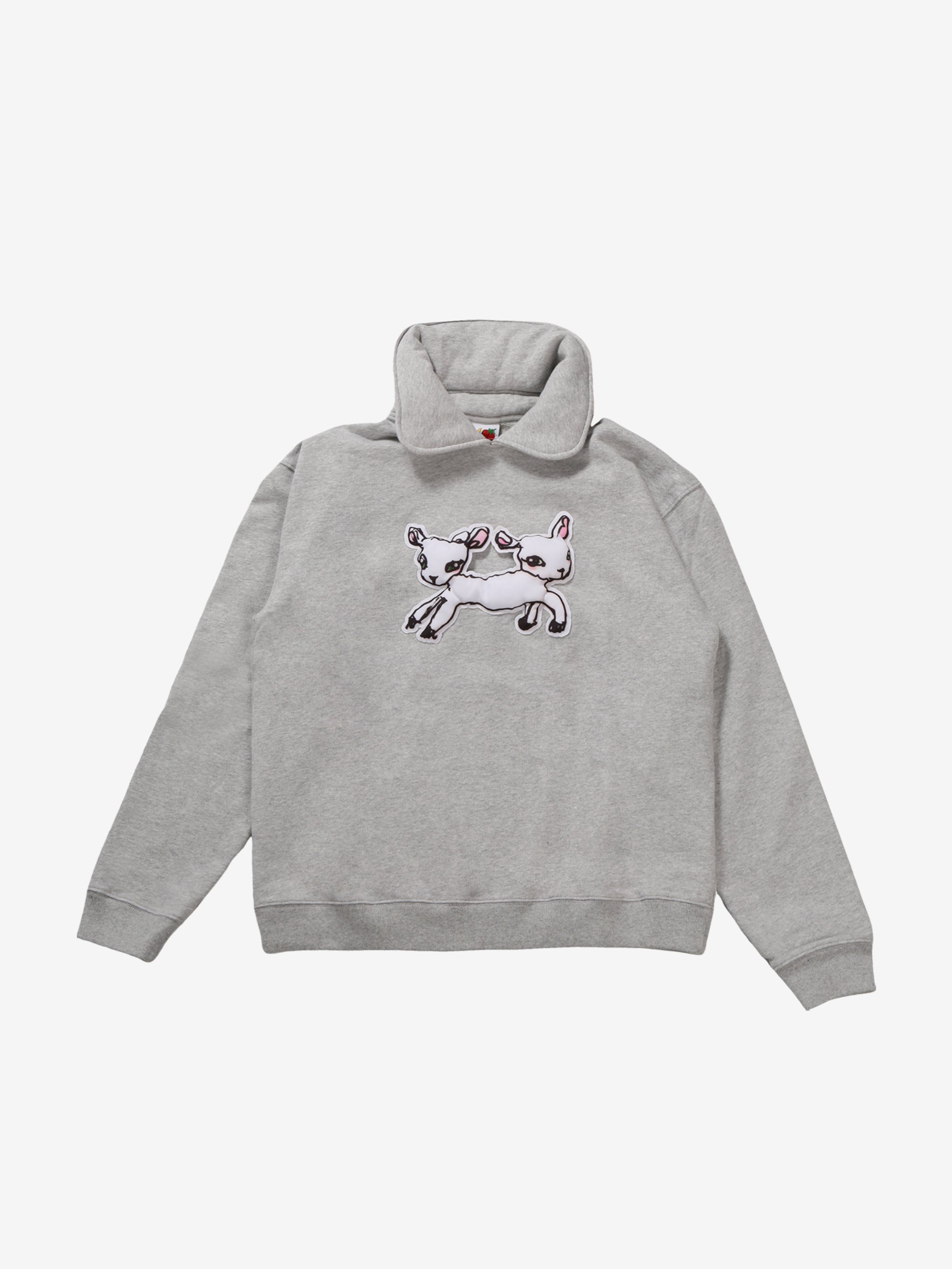 Grey knitwear, front view