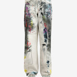 White pants worn by a person, showing the pants's fit