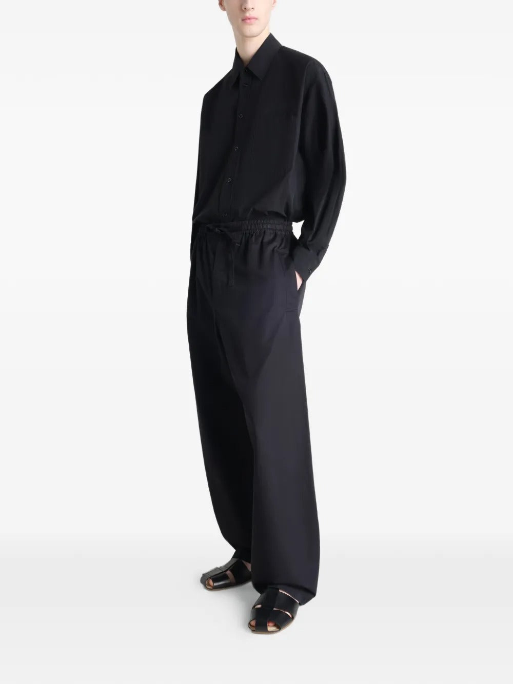 Black shirt, full body view