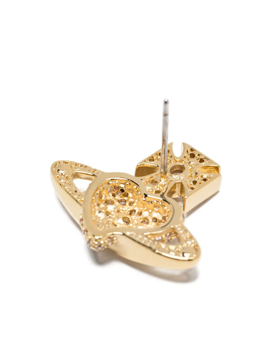 Gold earring,front view