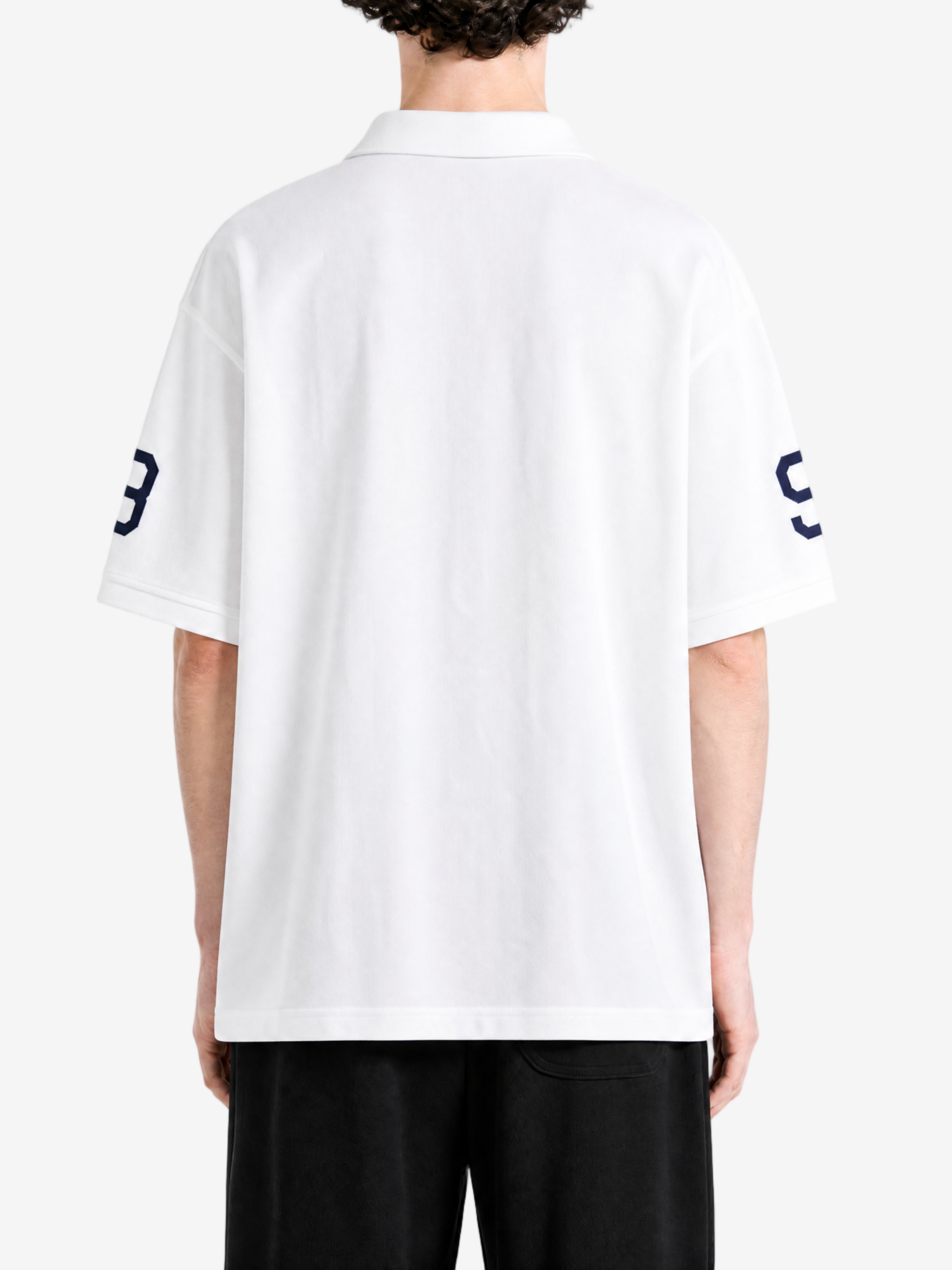 White t-shirt, full body view