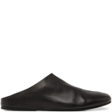 Black shoes, front view