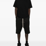 Black shirt,full body view