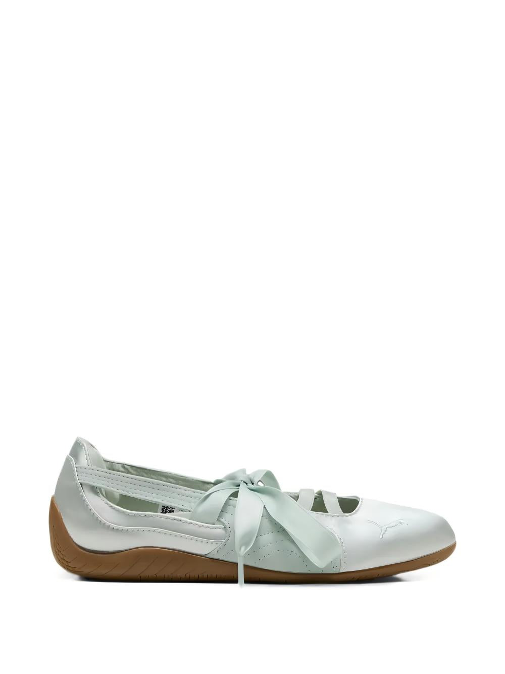 White flats, side view