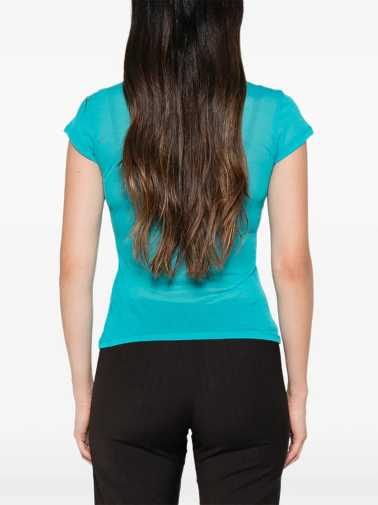 Blue t-shirt, full body view