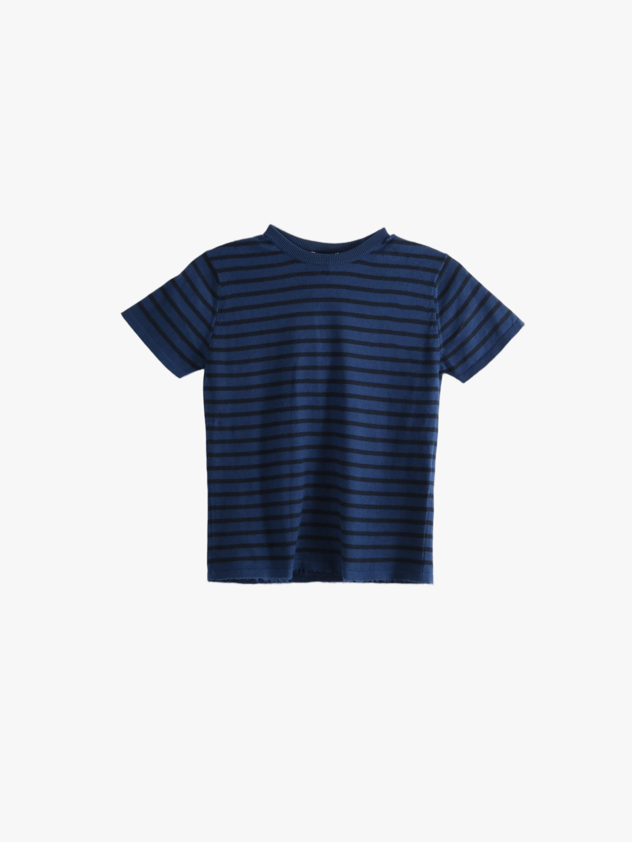 Blue t-shirt, front view