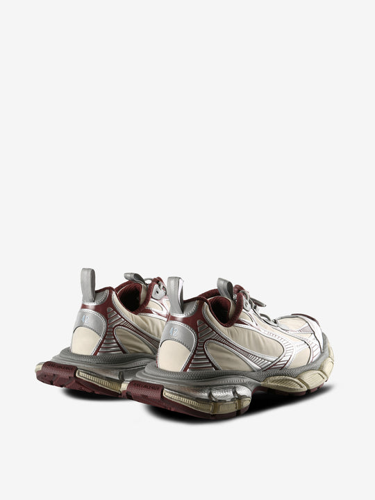 Brown sneaker,back view