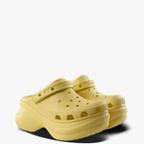 Yellow shoes, front view