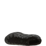 Black shoes, front view