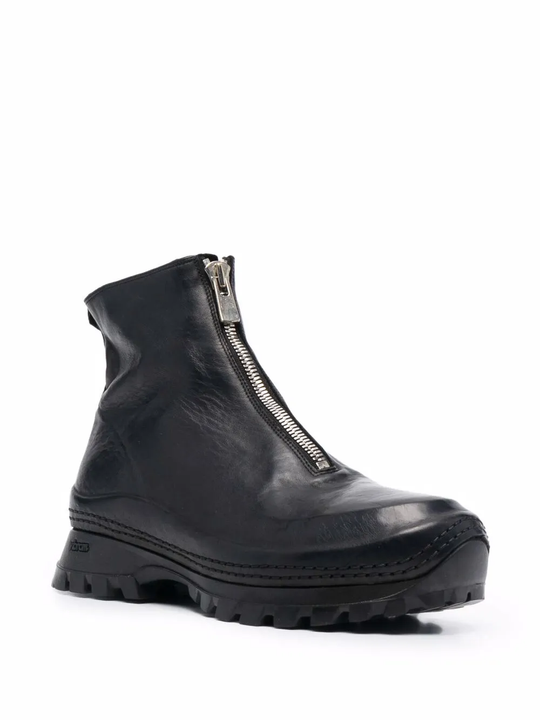 Black boots, front view