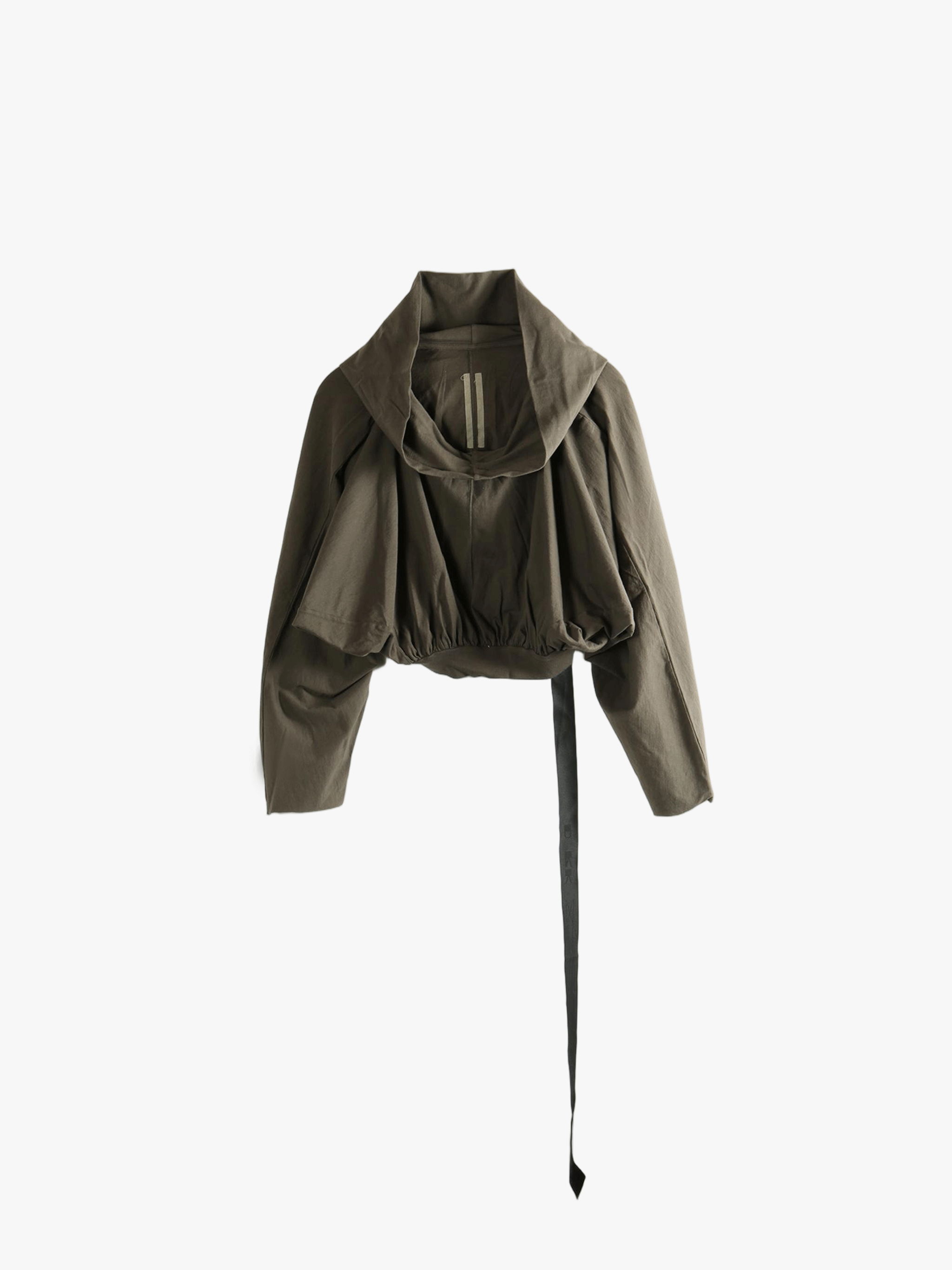 Grey top, front view