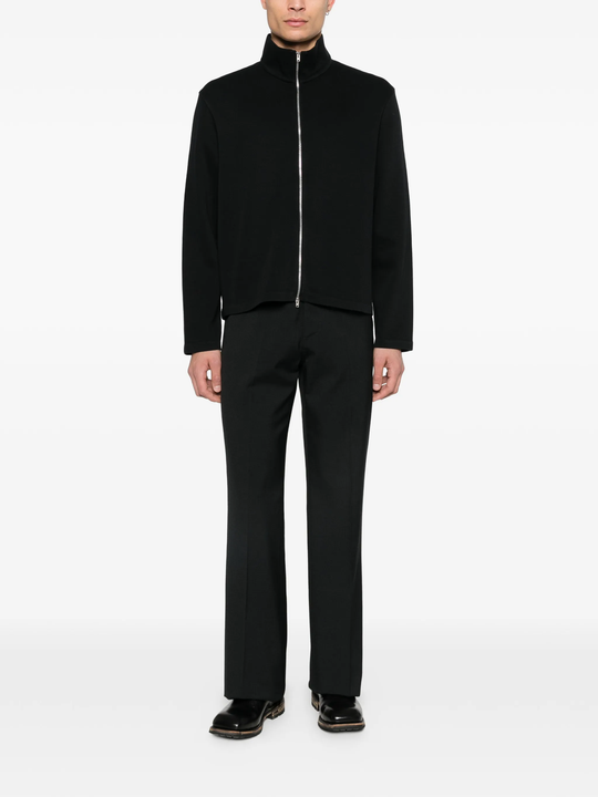 black sweat, full body view