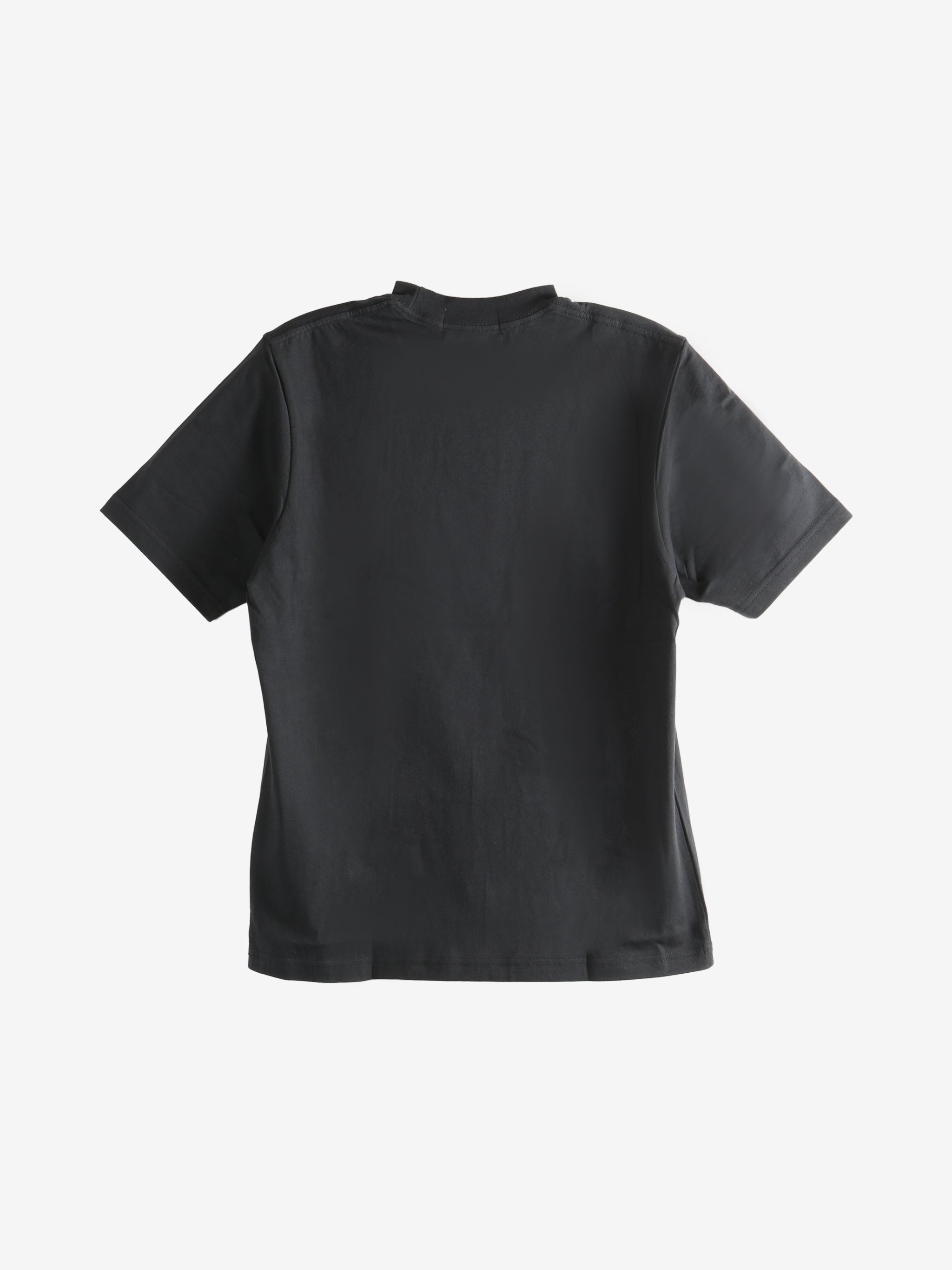 Black t-shirt,back view