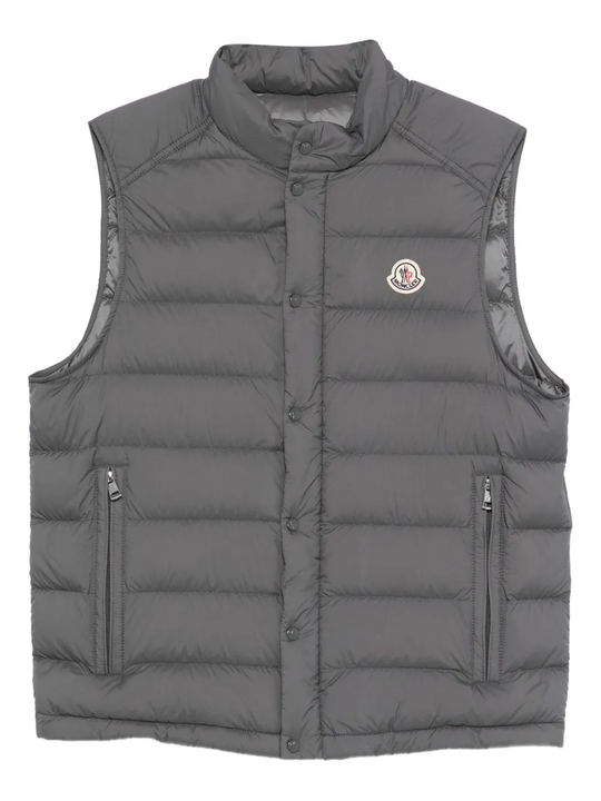 Grey vest,front view