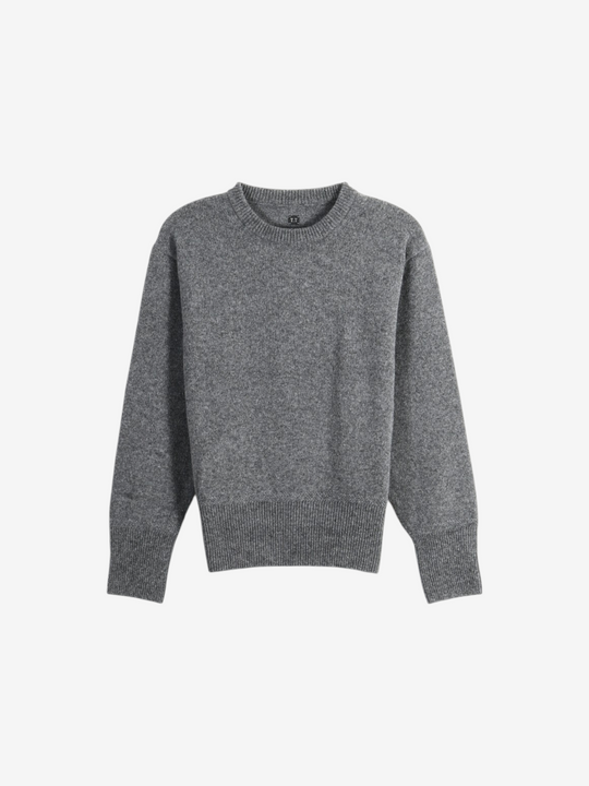 Grey knitwear, front view
