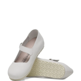 White shoes,front view