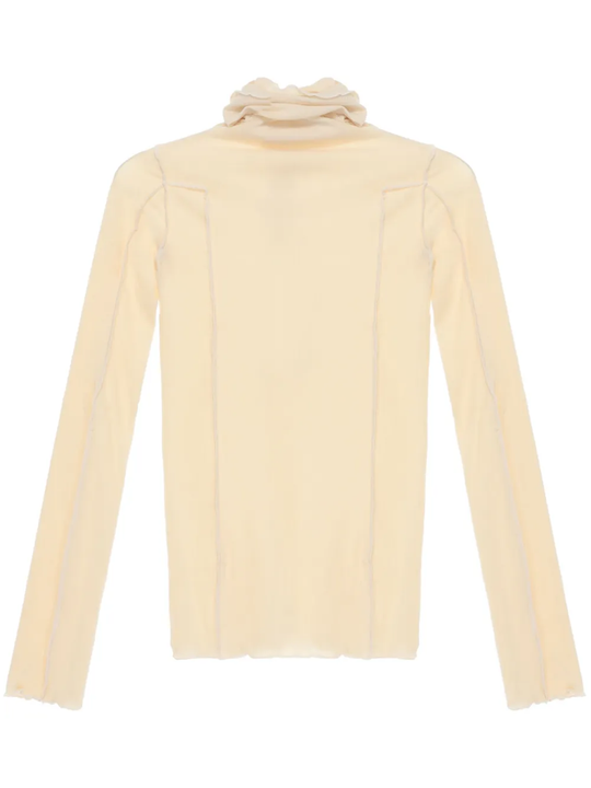 White top, front view