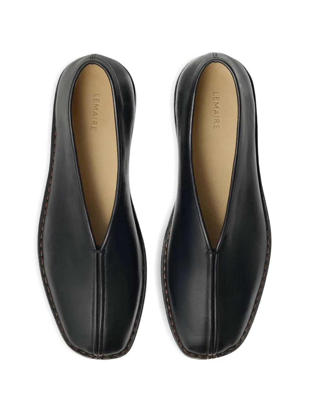 Black shoes, front view