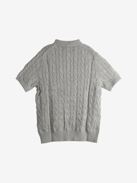Grey shirts,back view