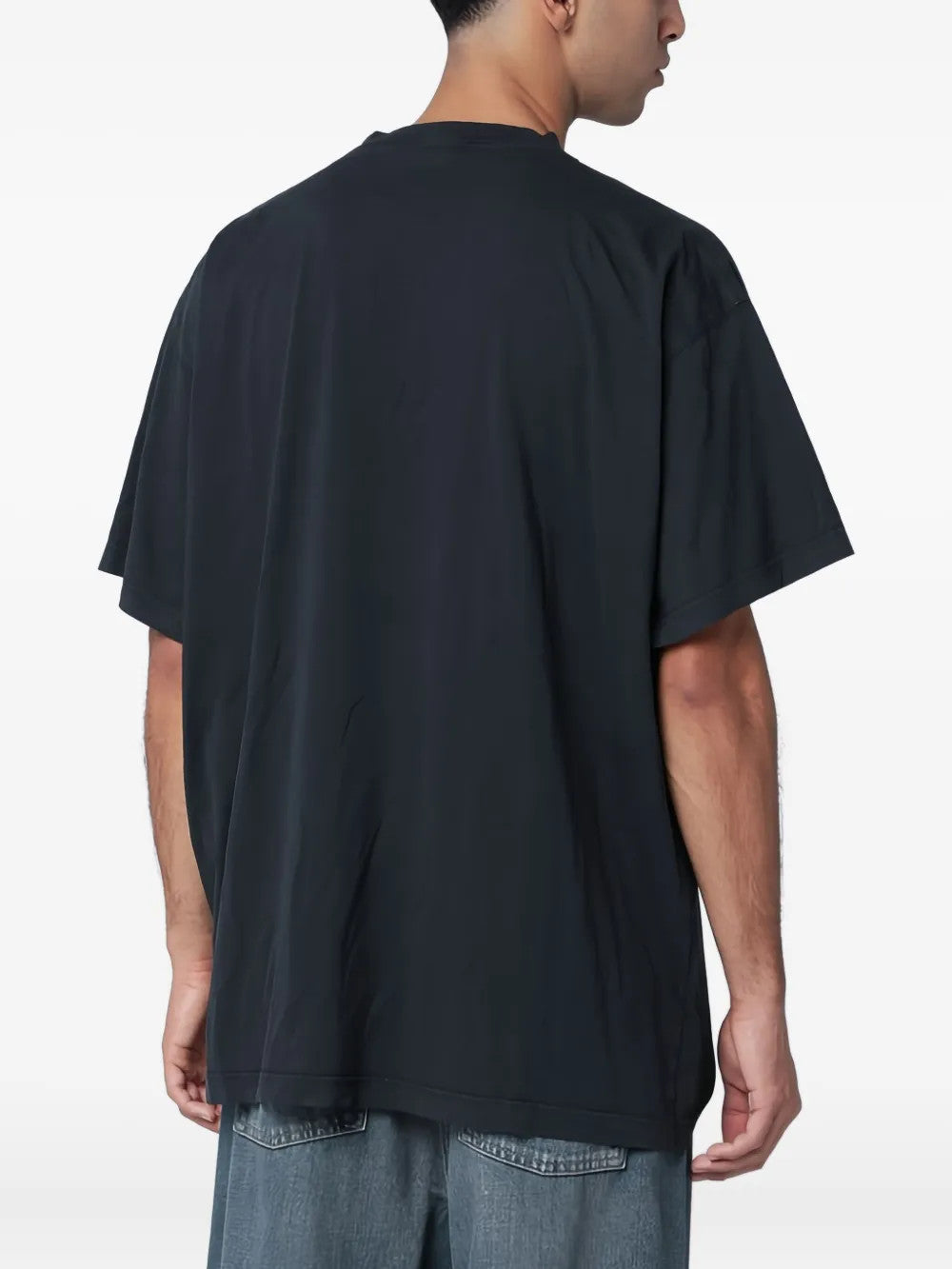 Black t-shirt, full body view