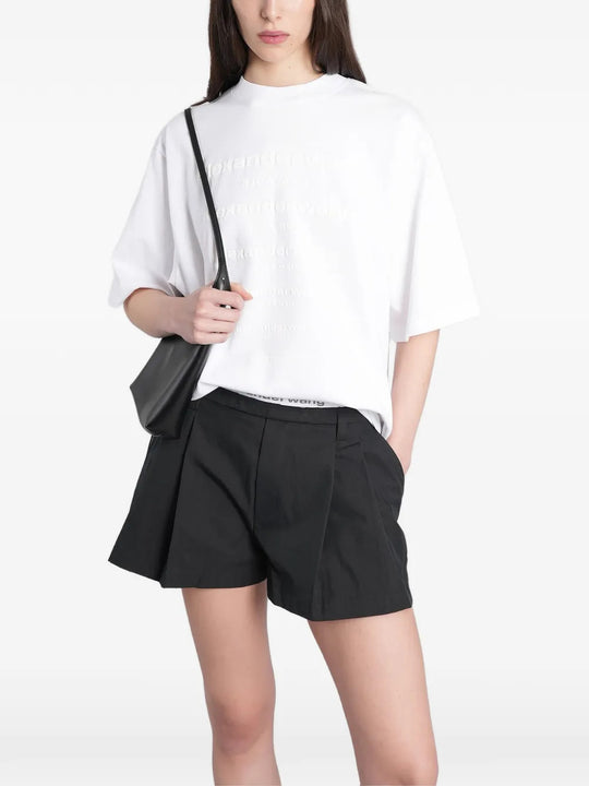 White t-shirt, full body view