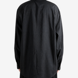 Black shirt, full body view