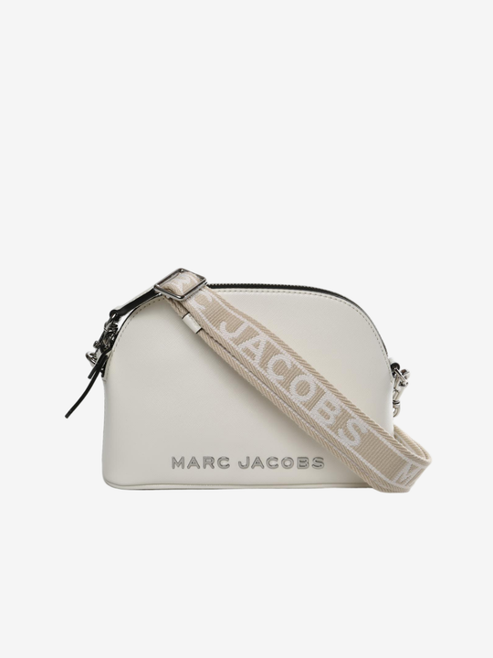 White bags, front view