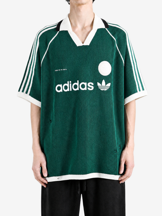 Green t-shirt, front view