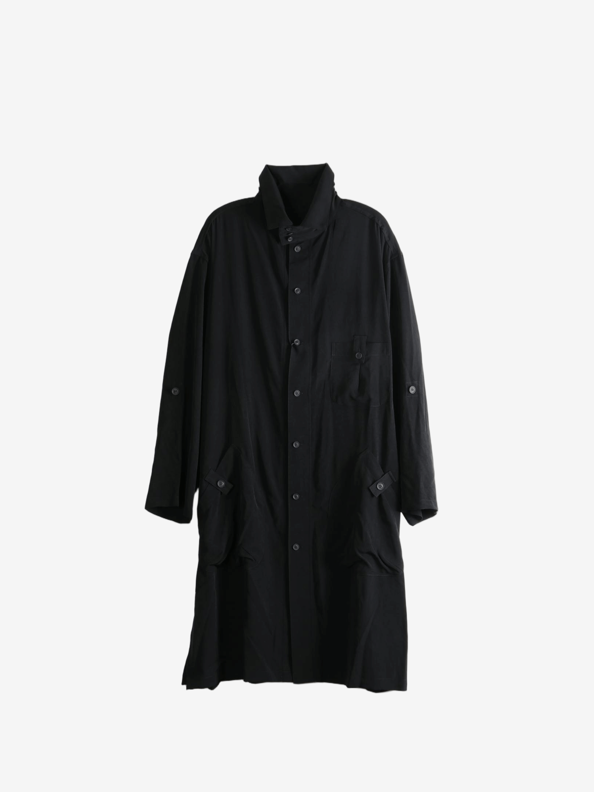 Black shirt, front view