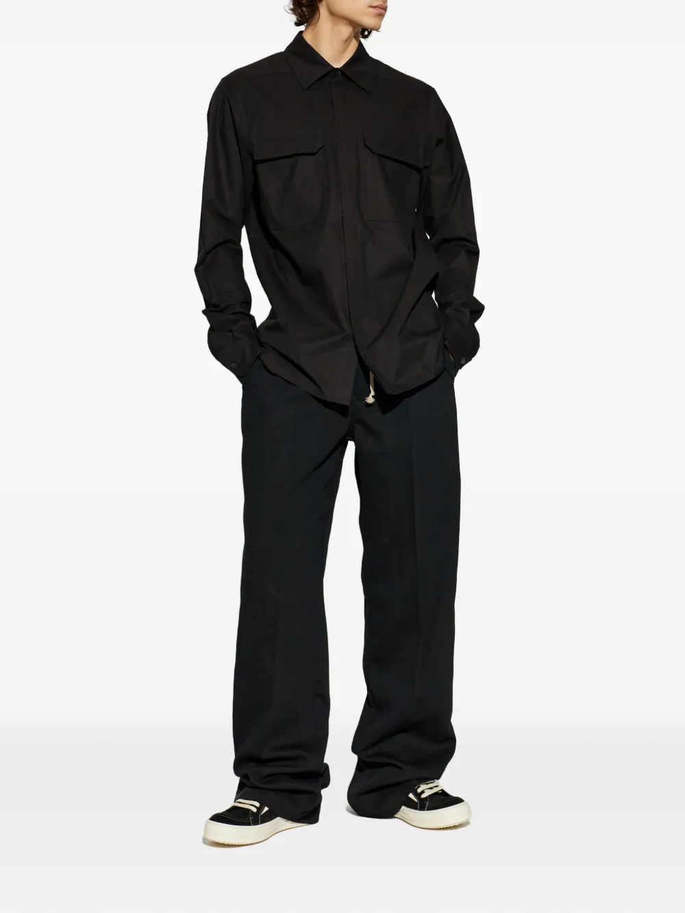 Black shirt, full body view
